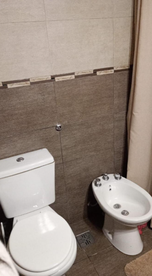 PH EN ESQUINA 4 AMB/TERRAZA CON PARRILLA/GARAGE - ¡ACEPTA PERMUTA depto 4 amb!