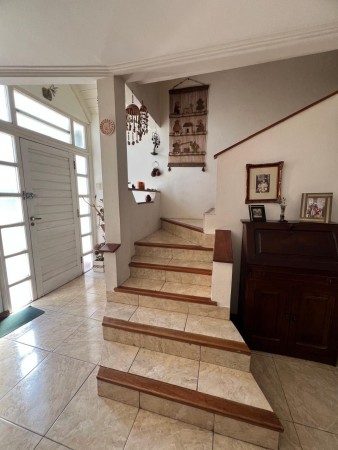 OPORTUNIDAD! 4 AMBIENTES CON COCHERA APTO CREDITO