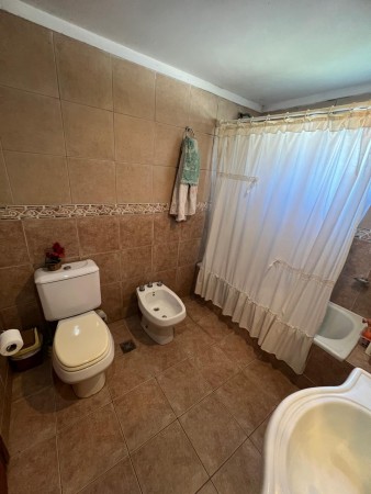 OPORTUNIDAD! 4 AMBIENTES CON COCHERA APTO CREDITO